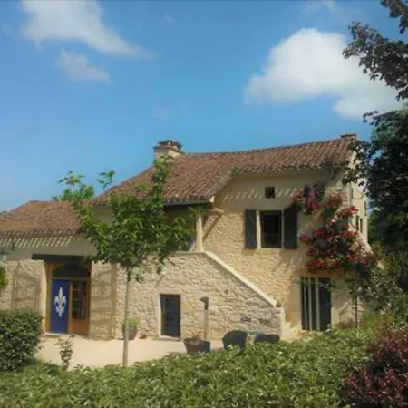 Spacious In Puy-l'evaªque With Swimming Pool *