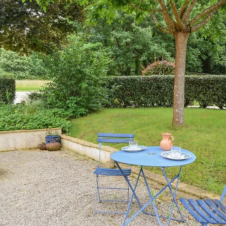 וילה Spacious In Puy-l'evaªque With Swimming Pool
